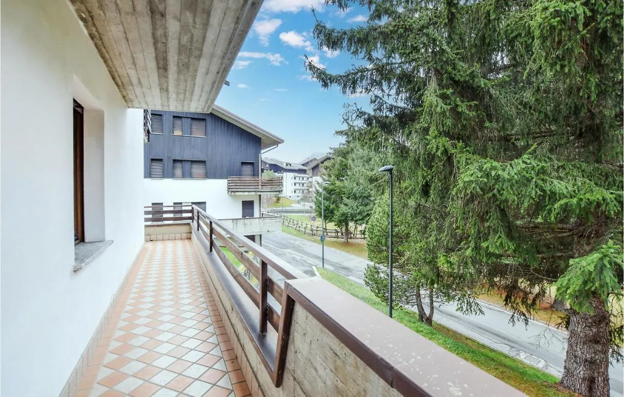 2 Bedroom Awesome Apartment In أبريكا 0*,